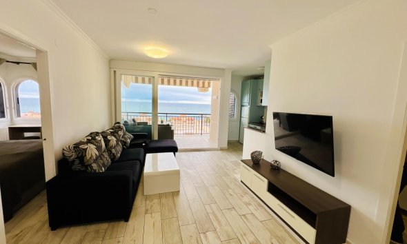 Resale - Apartment -
Torrevieja - Miramar - Torre Del Moro