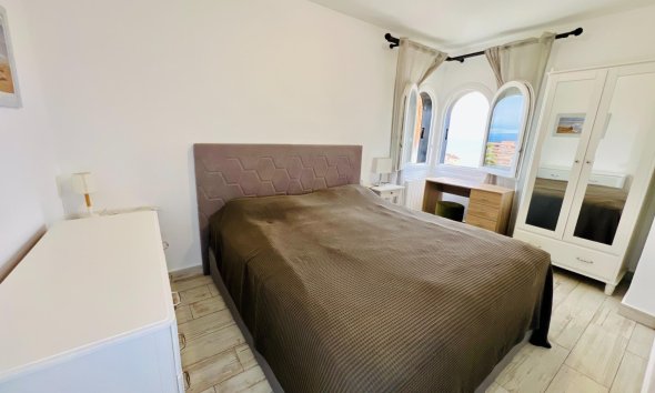 Resale - Apartment -
Torrevieja - Miramar - Torre Del Moro