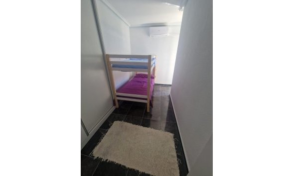 Resale - Apartment -
Torrevieja - Centro - Muelle Pesquero