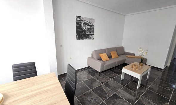 Resale - Apartment -
Torrevieja - Centro - Muelle Pesquero