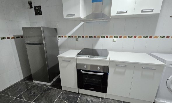 Resale - Apartment -
Torrevieja - Centro - Muelle Pesquero