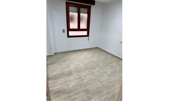 Resale - Apartment -
Torrevieja - El Acequión - Los Náufragos
