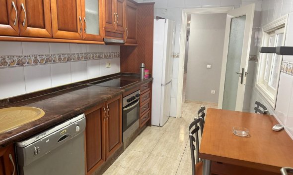 Resale - Apartment -
Torrevieja - El Acequión - Los Náufragos