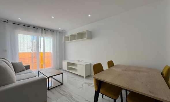 Resale - Apartment -
Torrevieja - Centro