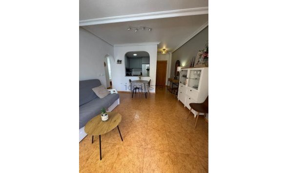 Reventa - Ático -
Torrevieja - La Mata