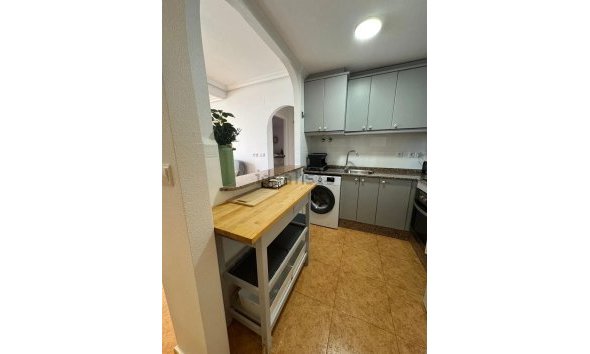 Reventa - Ático -
Torrevieja - La Mata