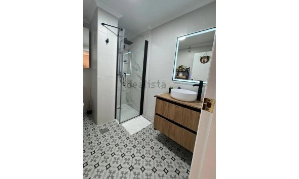 Reventa - Ático -
Torrevieja - La Mata