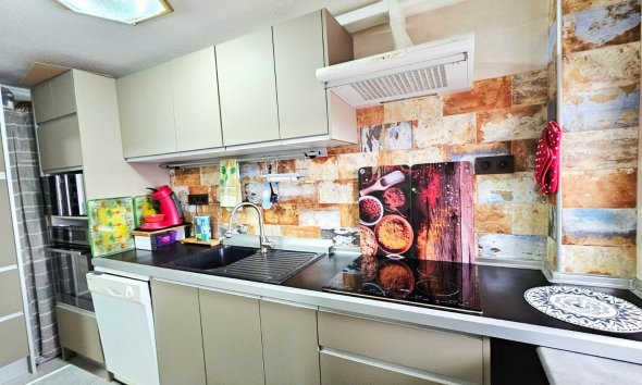 Resale - Apartment -
Torrevieja - Playa De Los Naufragos