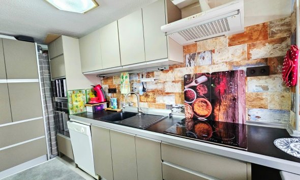 Resale - Apartment -
Torrevieja - Playa De Los Naufragos