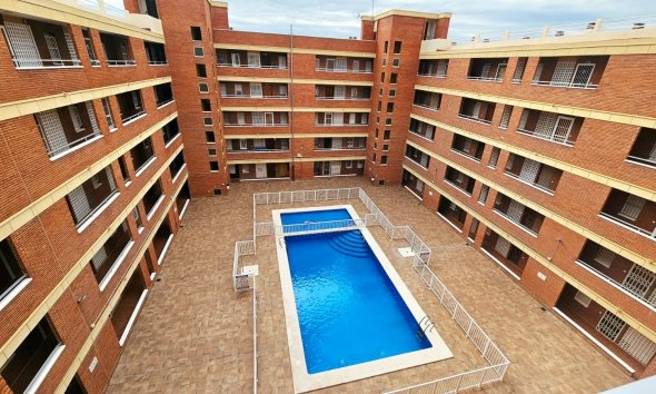 Resale - Apartment -
Torrevieja - Playa De Los Naufragos