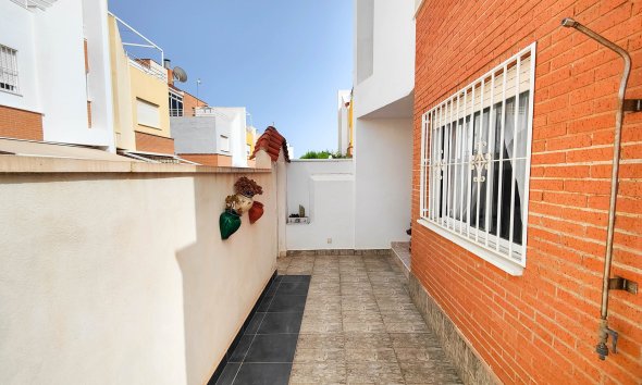 Resale - Town House -
Orihuela Costa - Costa Blanca