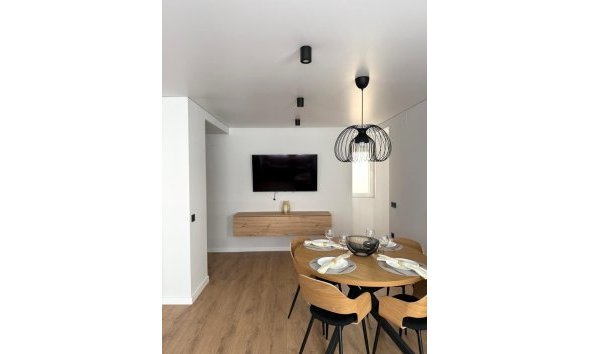 Revente - Apartment -
Torrevieja - Paseo Maritimo