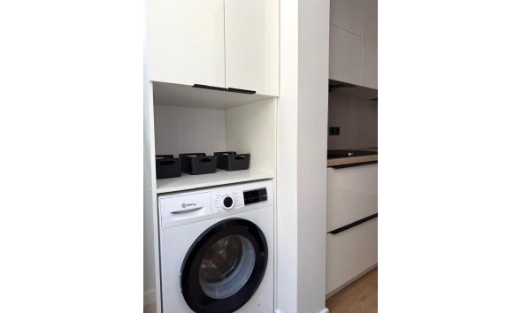 Revente - Apartment -
Torrevieja - Paseo Maritimo