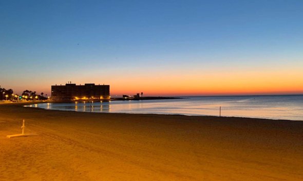 Revente - Apartment -
Torrevieja - Curva Del Palangre