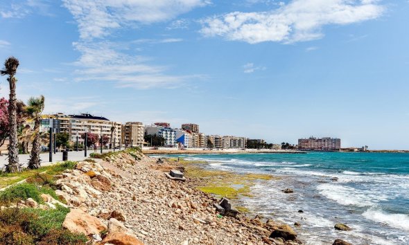 Revente - Apartment -
Torrevieja - Curva Del Palangre