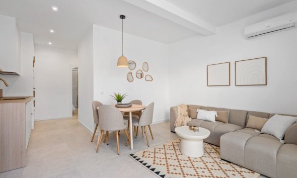 Reventa - Town House -
Torrevieja - Costa Blanca