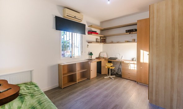 Revente - Villa -
Benferri - Inland