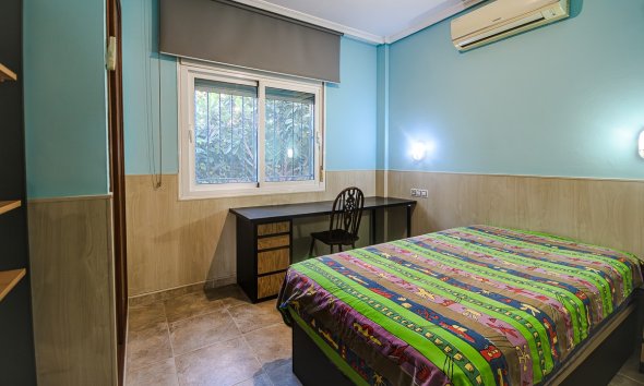 Revente - Villa -
Benferri - Inland