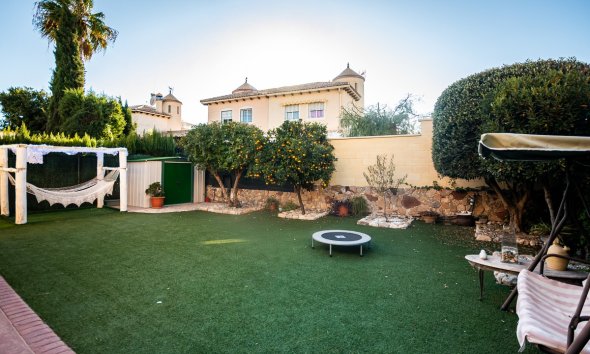 Revente - Villa -
Benferri - Inland