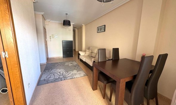 Revente - Apartment -
Torrevieja - Centro