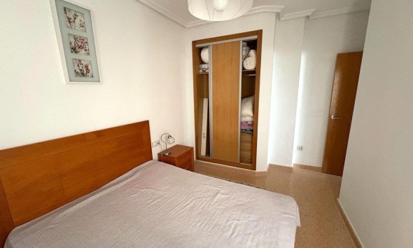 Revente - Apartment -
Torrevieja - Centro