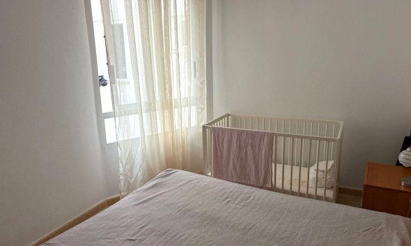 Revente - Apartment -
Torrevieja - Centro