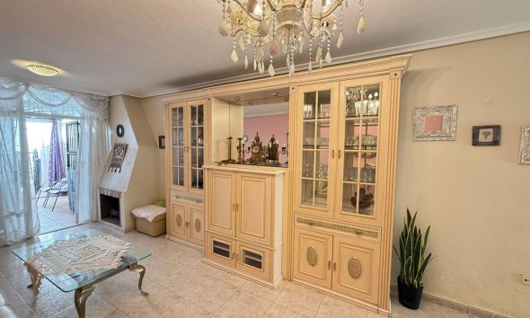 Reventa - Town House -
Torrevieja - Calas Blanca