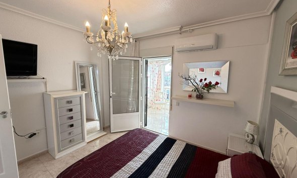 Reventa - Town House -
Torrevieja - Calas Blanca