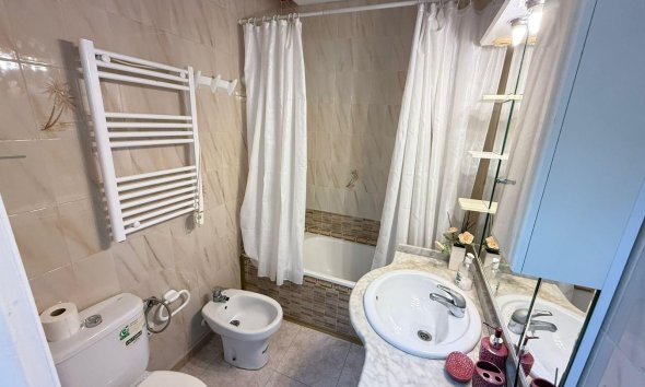 Reventa - Town House -
Torrevieja - Calas Blanca