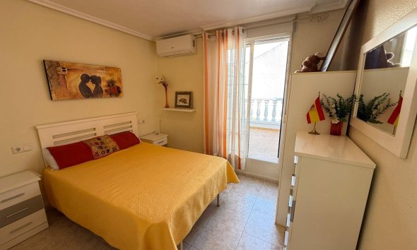 Reventa - Town House -
Torrevieja - Calas Blanca