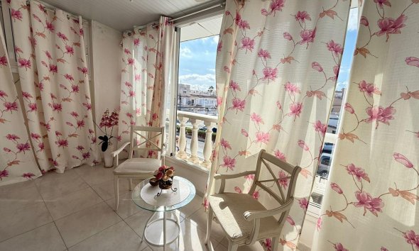 Reventa - Town House -
Torrevieja - Calas Blanca