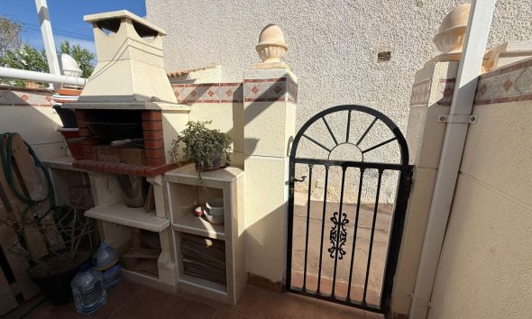 Reventa - Town House -
Torrevieja - Calas Blanca