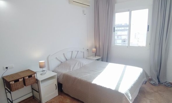 Revente - Apartment -
Torrevieja - CASCO URBANO