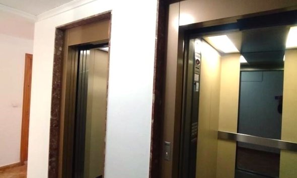 Revente - Apartment -
Torrevieja - CASCO URBANO