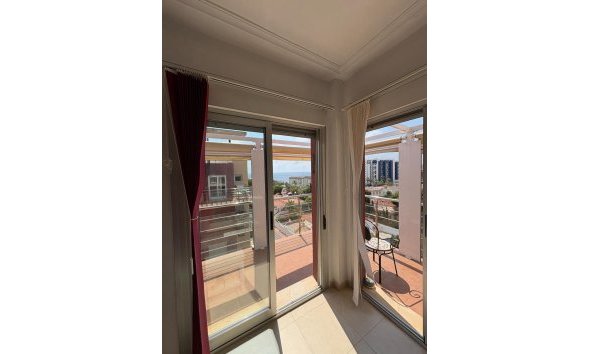 Reventa - Ático -
Torrevieja - Punta Prima