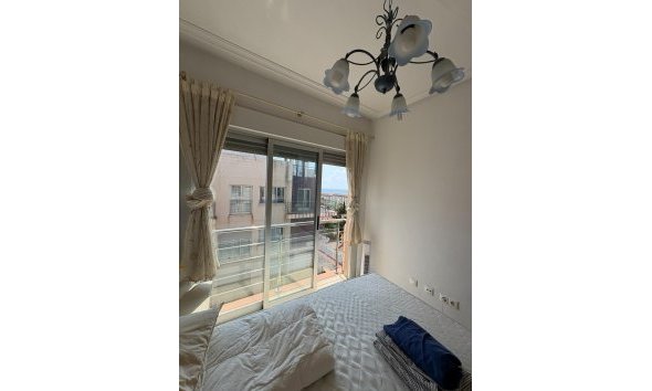 Reventa - Ático -
Torrevieja - Punta Prima