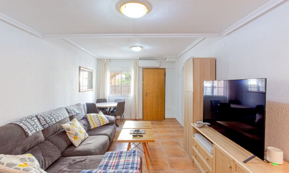 Resale - Villa -
Pilar de la Horadada - Costa Blanca