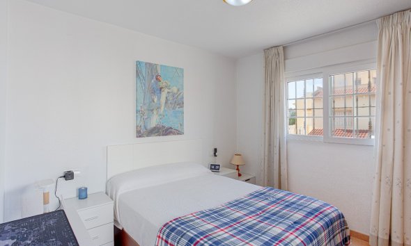 Resale - Villa -
Pilar de la Horadada - Costa Blanca