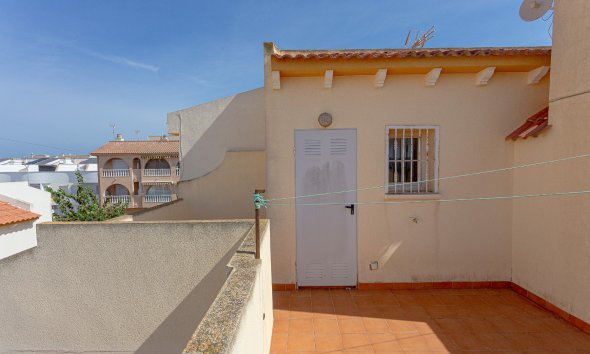 Resale - Villa -
Pilar de la Horadada - Costa Blanca
