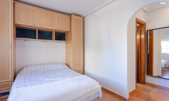 Resale - Villa -
Pilar de la Horadada - Costa Blanca