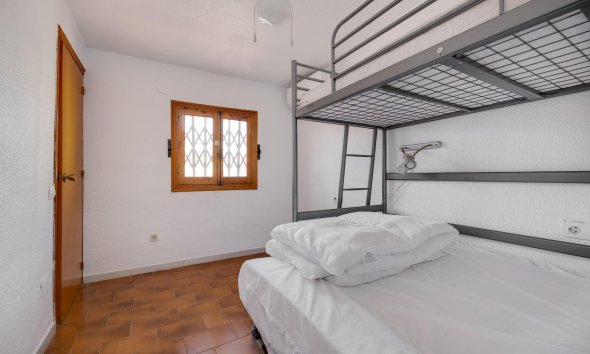 Resale - Bungalow -
Torrevieja - La Mata