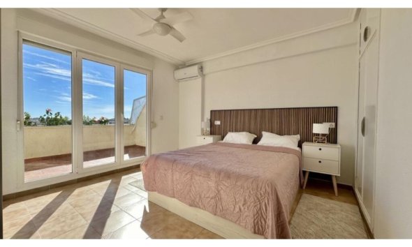 Reventa - Ático -
Torrevieja - Costa Blanca