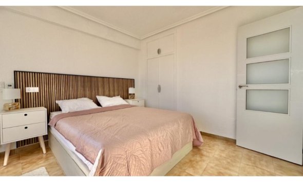 Reventa - Ático -
Torrevieja - Costa Blanca