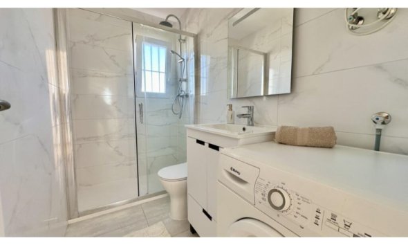 Reventa - Ático -
Torrevieja - Costa Blanca