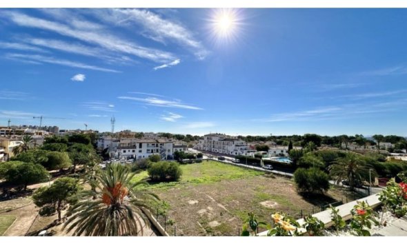 Reventa - Ático -
Torrevieja - Costa Blanca