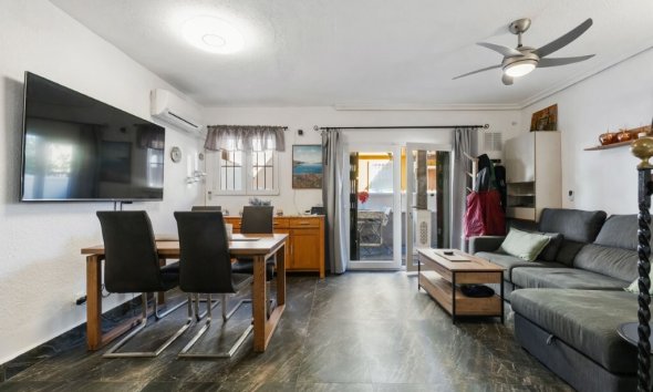 Reventa - Town House -
Torrevieja - Cabo Cervera