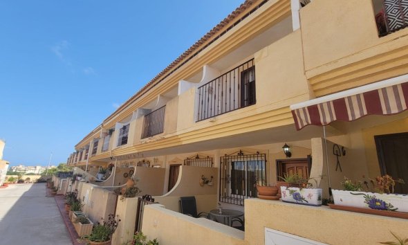 Resale - Town House -
Orihuela Costa - Playa Flamenca