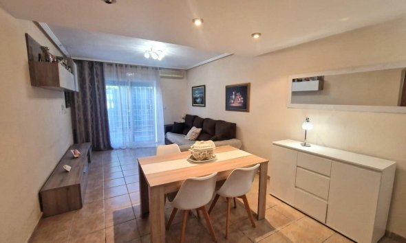Reventa - Town House -
Torrevieja - Torreblanca