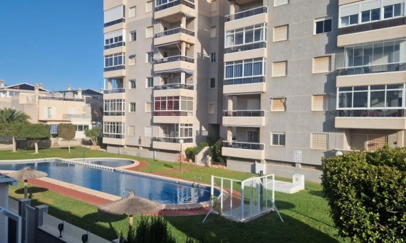 Reventa - Town House -
Torrevieja - Torreblanca