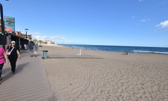 Resale - Town House -
La Mata - Costa Blanca